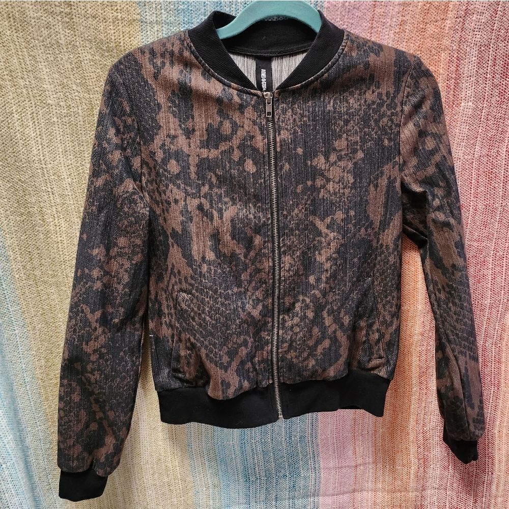 Agnes & Dora Bomber Jacket - Picture 2 of 5